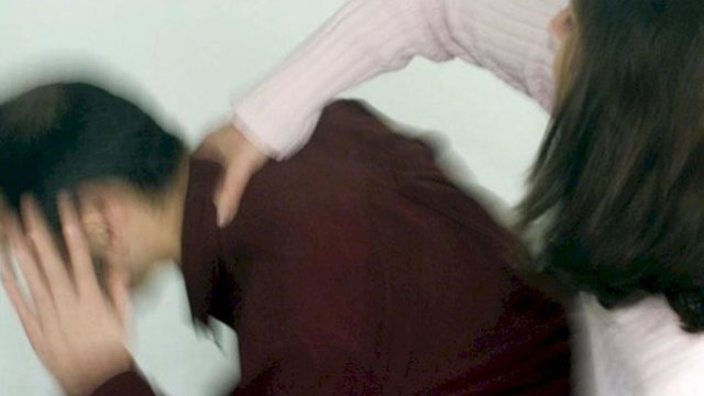 Arvadının onu döydüyünü deyərək polisə müraciət etdi