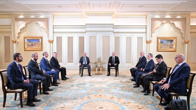 Paşinyan: Azərbaycan Prezidenti ilə Əbu-Dabidəki görüş müsbət nəticələr verə bilər
