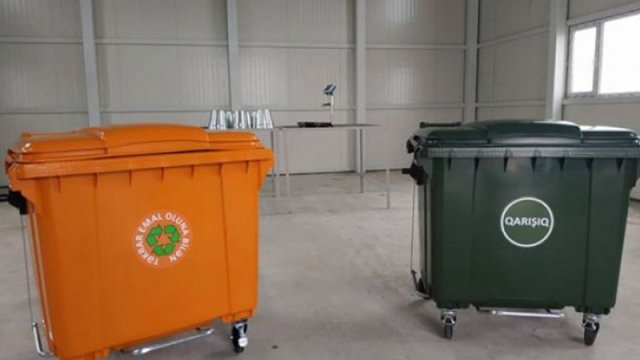 Xızının icra nümayəndəliyi 250 min manatlıq zibil konteyneri alır