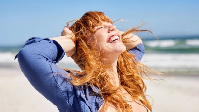 Saçımız və dırnaqlarımız yay aylarında həqiqətən daha sürətlə uzanır?