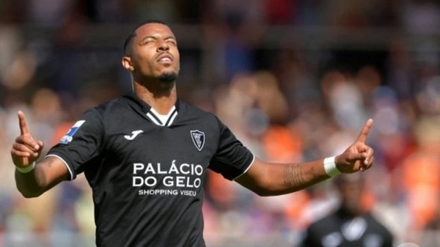 "Qarabağ" hücumçu transfer edir
