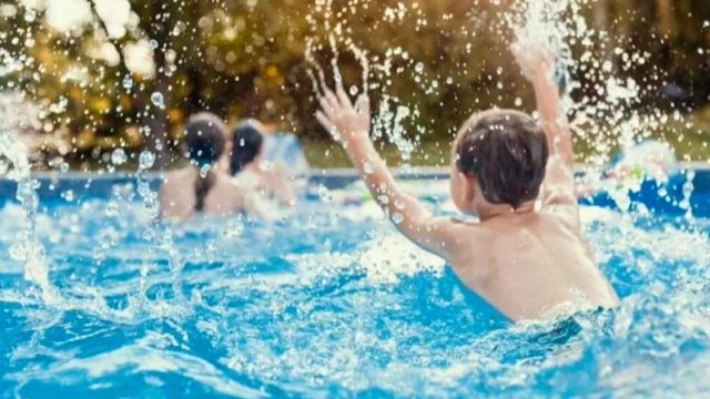 Dəniz, yoxsa hovuz yaxşıdır?