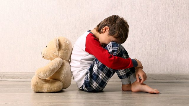 Uşaq vaxtı yaşadıqlarımız davranış və düşüncə tərzimizə necə təsir edir?