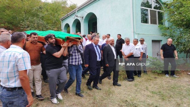 Məmməd İsmayıl dəfn olundu - FOTO