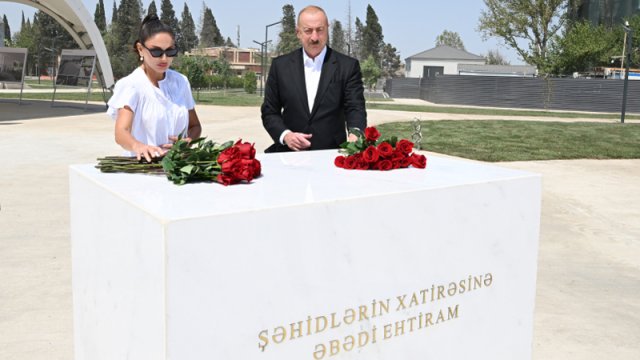 Prezident və birinci xanım Gəncəyə səfər etdi - YENİLƏNİB