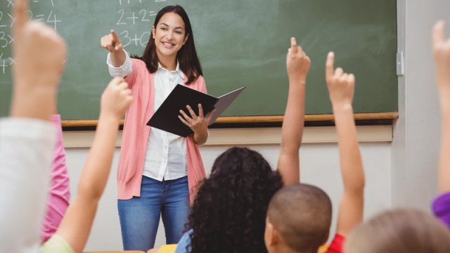 Ümumi təhsil müəssisələrində müəllimlərin sayı getdikcə azalır