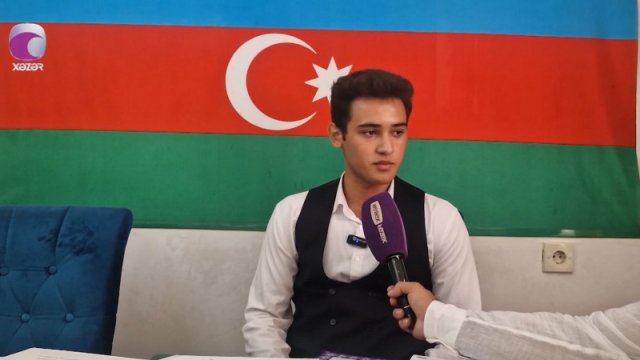 "Rəhbərlik telefona icazə vermirdi deyə cavabıma gec baxdım" - VİDEO