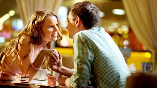 Görüşdə gizli siqnallar: Sözlərdən daha çox insanın xarakterini əks etdirən kiçik detallar