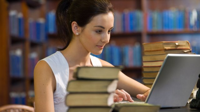 Boş qalan yerlərə ixtisas seçimi başlayır