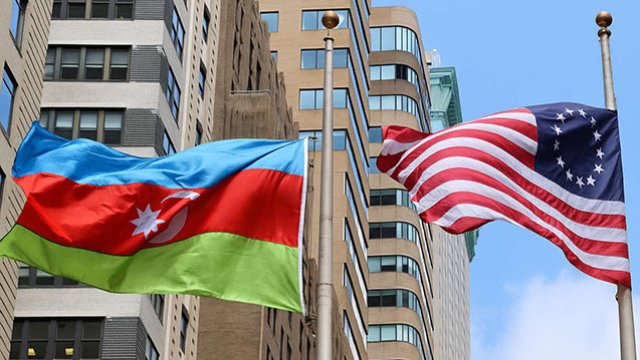 Göyüşovun Amerika səfirliyində yarım milyonluq yeyintisi...