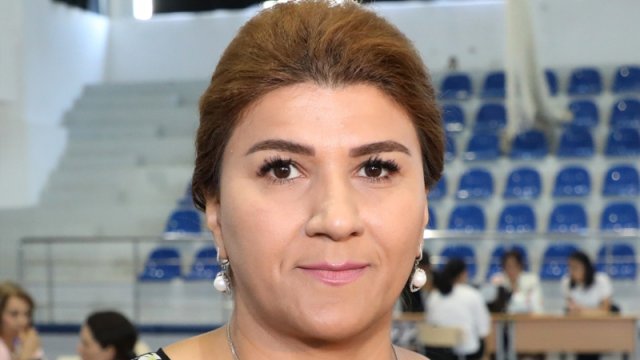 Əməkdar müəllimin ölkədən çıxışına "stop" qoyuldu