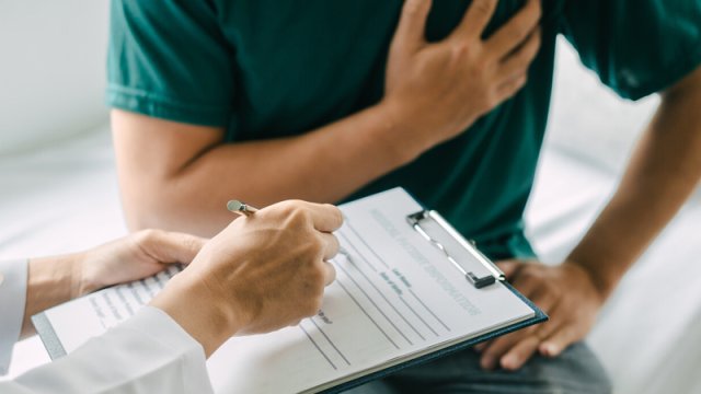 Qısa boylu insanlar daha çox hansı ürək xəstəliyindən əziyyət çəkir? - Həkim açıqladı