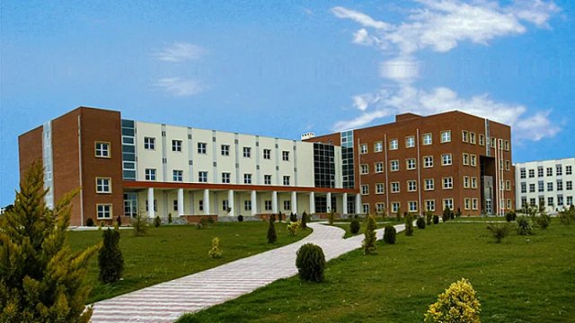 Bakı Mühəndislik İnstitutu 80 minlik avtomobil alır