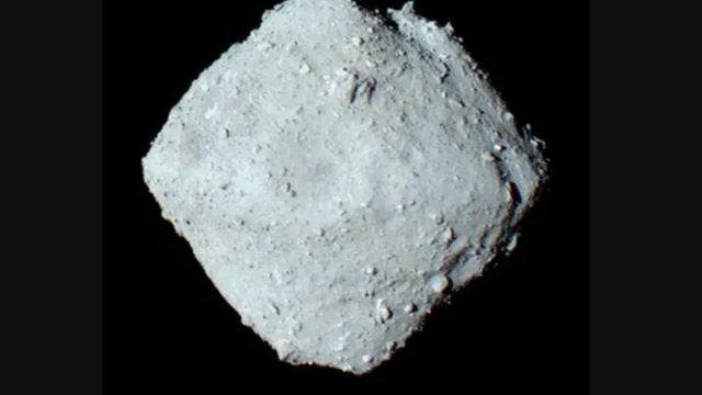 Ryuqu asteroidindən gələn nümunələr alimləri niyə təəccübləndirdi?