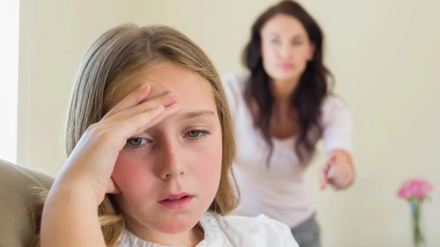 Bəzi uşaqlar travma yarada biləcək toksik mühitdə böyüyür - 7 suala cavab