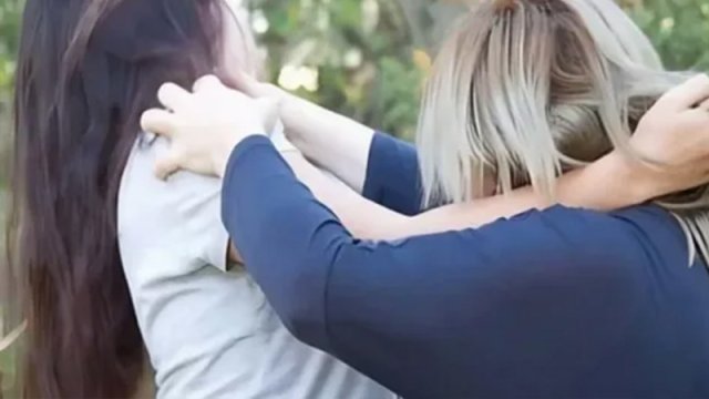 Naxçıvanda müəllimə məktəb direktorunu döydü