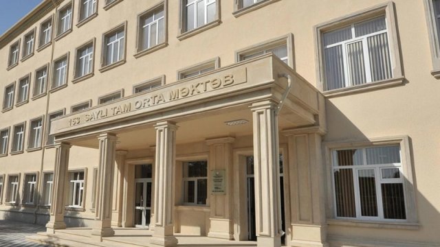 Bakının 153 saylı orta məktəbində müəllimləri "təbrik etmək" üçün pul yığılır? - İDDİA