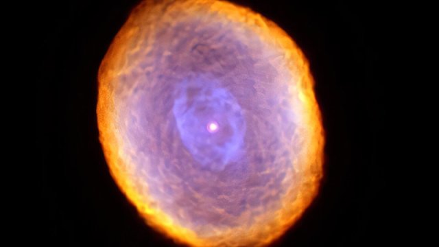 Planet dumanlığının 130 il ərzində təkamülü aşkar edildi