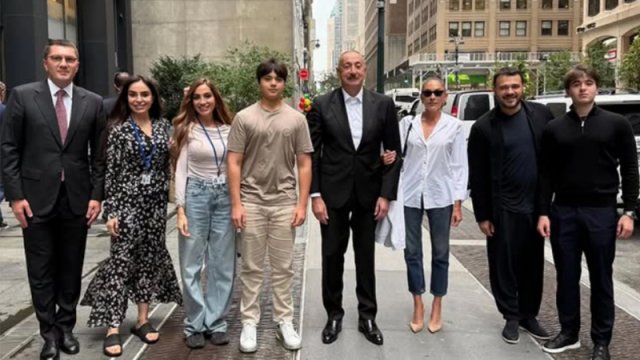 Prezident və ailə üzvləri Nyu-Yorkda - FOTO