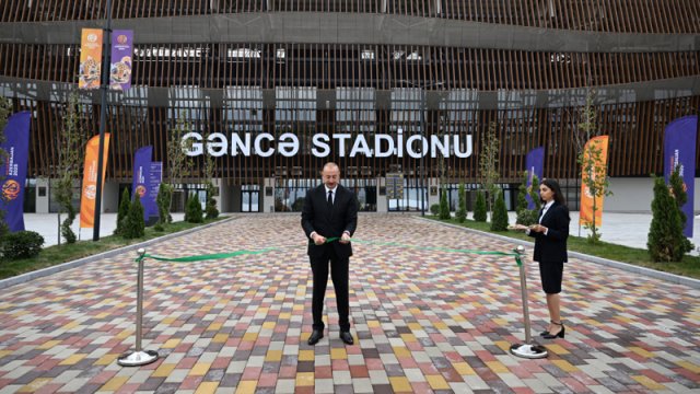Prezident Gəncə şəhər stadionunun açılışında iştirak etdi - YENİLƏNİB