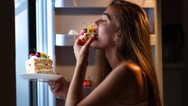 Qadınlarda asılılığa səbəb olan təhlükəli qidalar açıqlandı