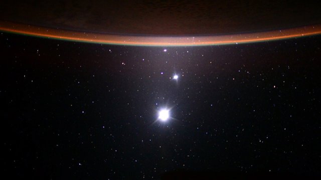 Astronomlar Yupiterdə suyun harada olduğunu tapdı