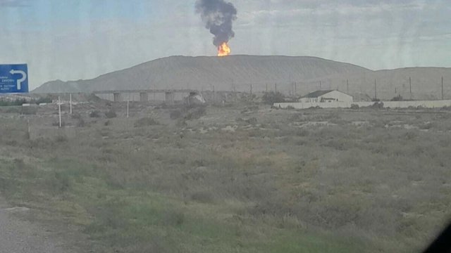 Sahil qəsəbəsi yaxınlığında vulkan püskürdü - FOTO