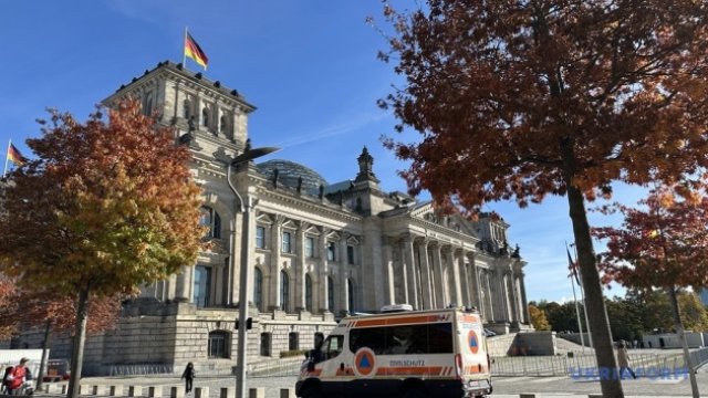 Almaniya təxminən 7 milyard avro dəyərində zirehli texnika alacaq - "Reuters"