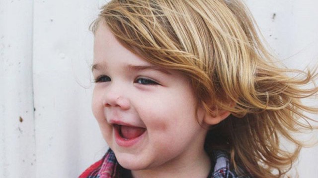 Azyaşlı oğlan uşaqlarının saçı uzun olmamalıdır