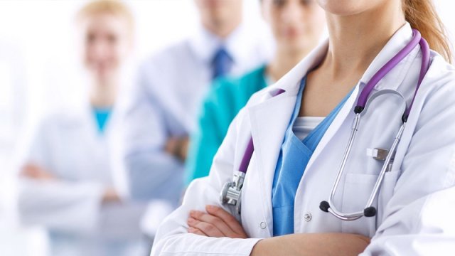 Bizdə həkimlərə niyə inanılmır?