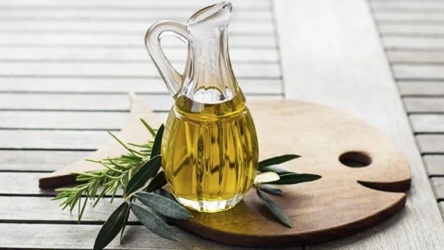 Ürək və beyin üçün superqida: Zeytun yağının 5 faydası
