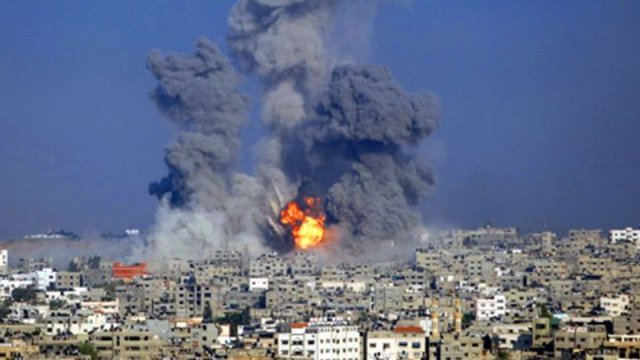 Əl-Cəzirə: Qəzzada 10 min fələstinlinin cəsədi dağıntılar altında qalıb