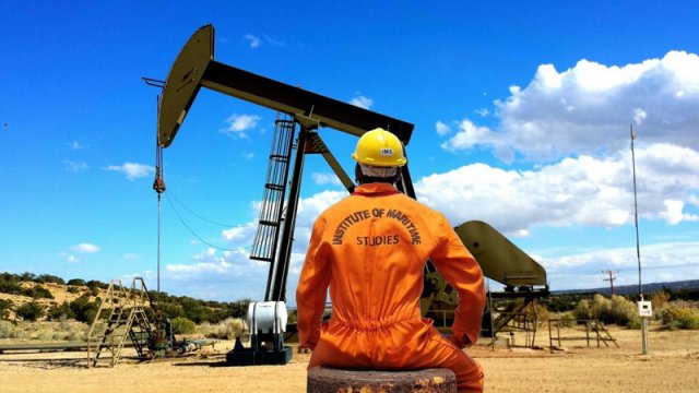 ABŞ və Hindistan neftin qiymətini qaldırdı, amma Kremlin sevinməsi hələ tezdir - KİV