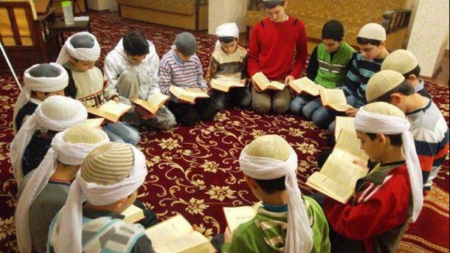 Bakıda mədrəsələr fəaliyyət göstərirmir?