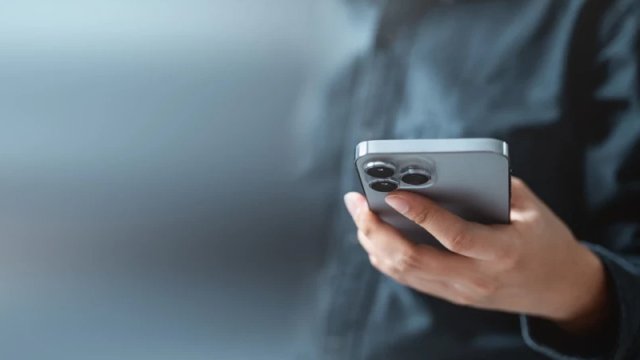 Uğurlu qadının bir həftədə yaşadığı sarsıntı: ChatGPT onun həyatını necə alt-üst etdi?