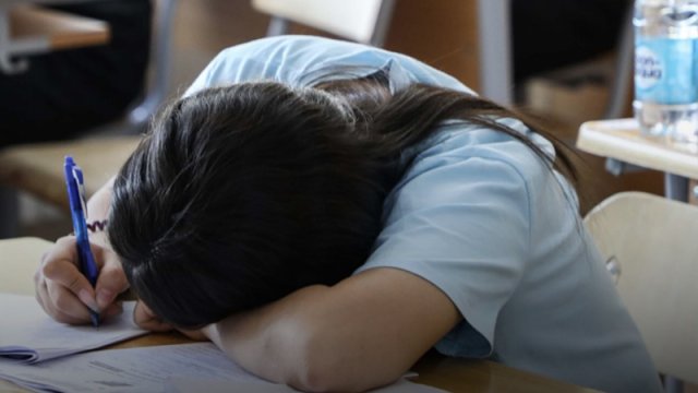 İmtahanlarda "köməklik" göstərməkdə təqsirləndirilən şəxslərin işi məhkəməyə göndərildi