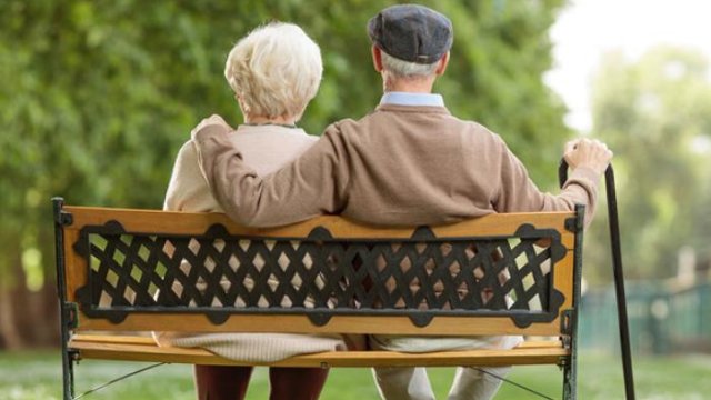 Son 16 ildə yaşa görə pensiya alanların sayı 146 min nəfər azalıb