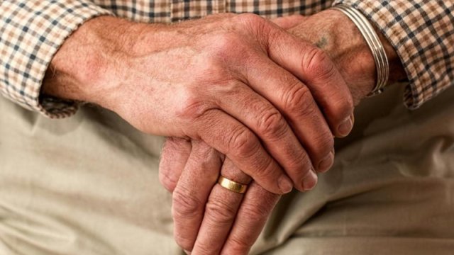 Həkim 75 yaşdan sonra sağlam qalmağın 5 yolunu açıqladı