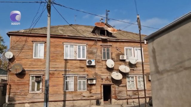 Sumqayıtda taxtalı evlər təhlükədə - VİDEO