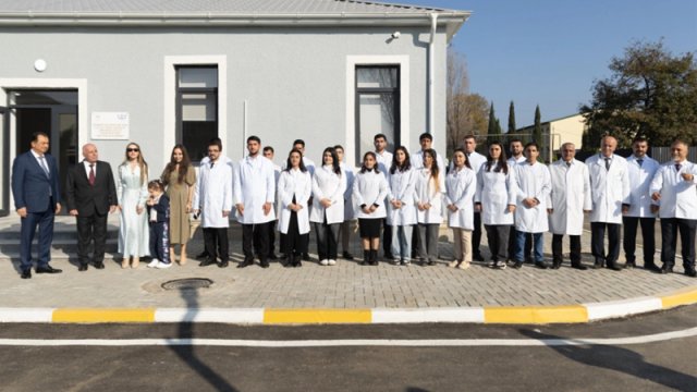 Leyla Əliyeva və Alena Əliyeva LDU-nun nəzdində yaradılmış Baytarlıq Klinikası ilə tanış oldu - FOTO