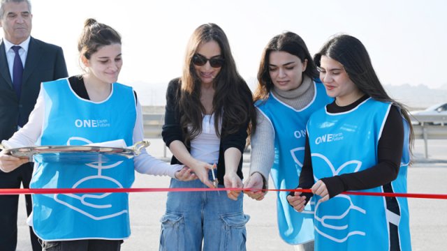 Leyla Əliyeva yeni parkın açılışında iştirak etdi - FOTO