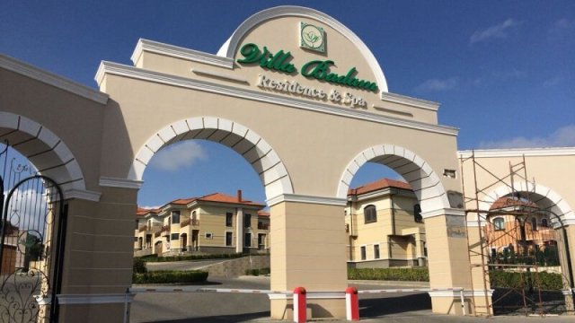 Çinlilər Azərbaycanda villadan 357 min manatlıq oğurluq edib