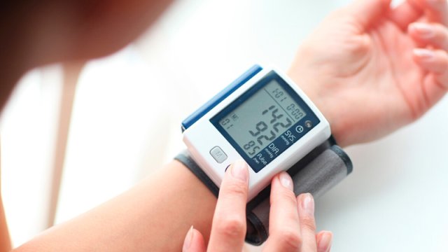 Milyonlarla xəstədə yüksək təzyiqin gizli səbəbi müəyyən edildi