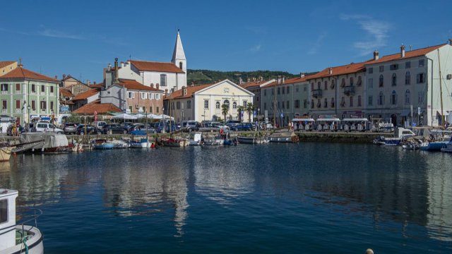 Turistsiz gözəl bir Avropa şəhəri: Niyə ziyarətə dəyər?