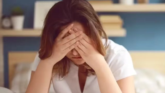 Xanım direktoru xidməti otağında döyən fəhlə həbs olundu