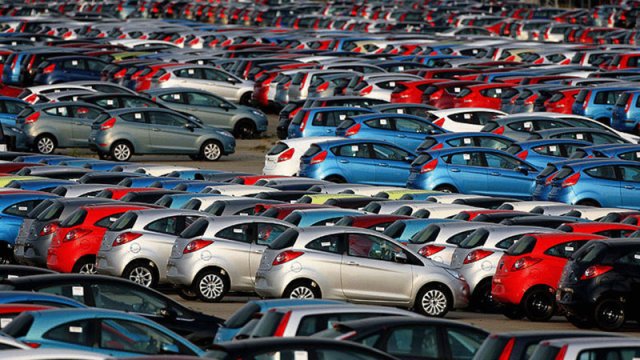 Avtomobil bazarında ajiotaj: Süni qiymət artıranlar cəzalandırılacaq?