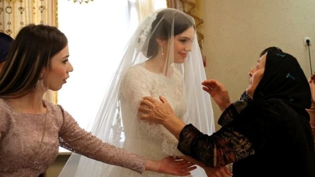 Qədim toy ənənələri ləğv olunur?