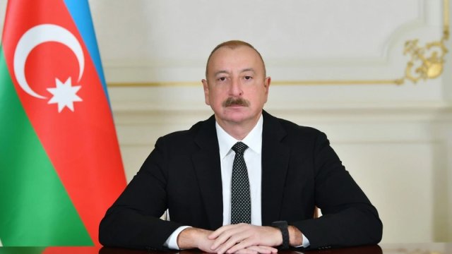 İlham Əliyevə təbrik məktubları gəlir

