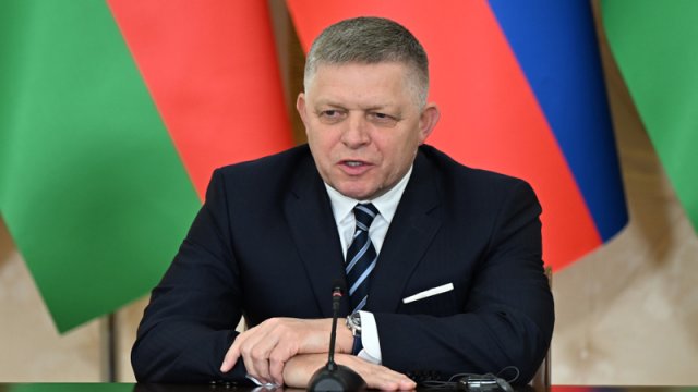 Robert Fiko: Rusiya hərbi yolla məğlub edilə bilməz