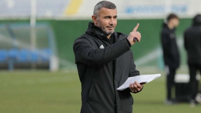 Qurban Qurbanov "Qarabağ"ın futbolçusunun ölkəsindən təklif aldığını təsdiqlədi